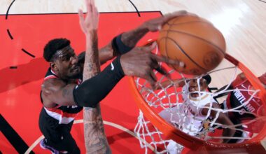 Deandre Ayton finalizes buyout from Trail Blazers, enters free agency