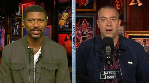 Clippers' Danilo Gallinari punches opponent, resulting in thumb injury