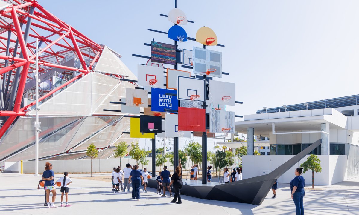 $11m worth of public art at the LA Clippers' new arena - The Art Newspaper