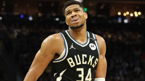 Golden State Warriors hold back major moves as Stephen Curry and Jimmy Butler await Giannis decision (Image Source: Getty Images) Giannis Antetokounmpo (Image Source: Getty Images)