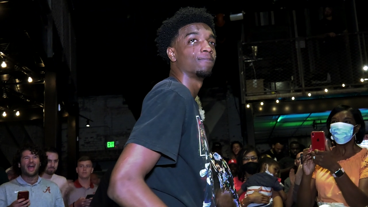 Pelicans extend former Alabama standout through 2029 with $68M deal