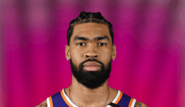 Knicks, Pacers, Lakers expressed trade interest in Nick Richards - HoopsHype