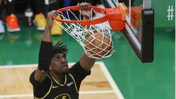 Pelicans add much needed veteran center