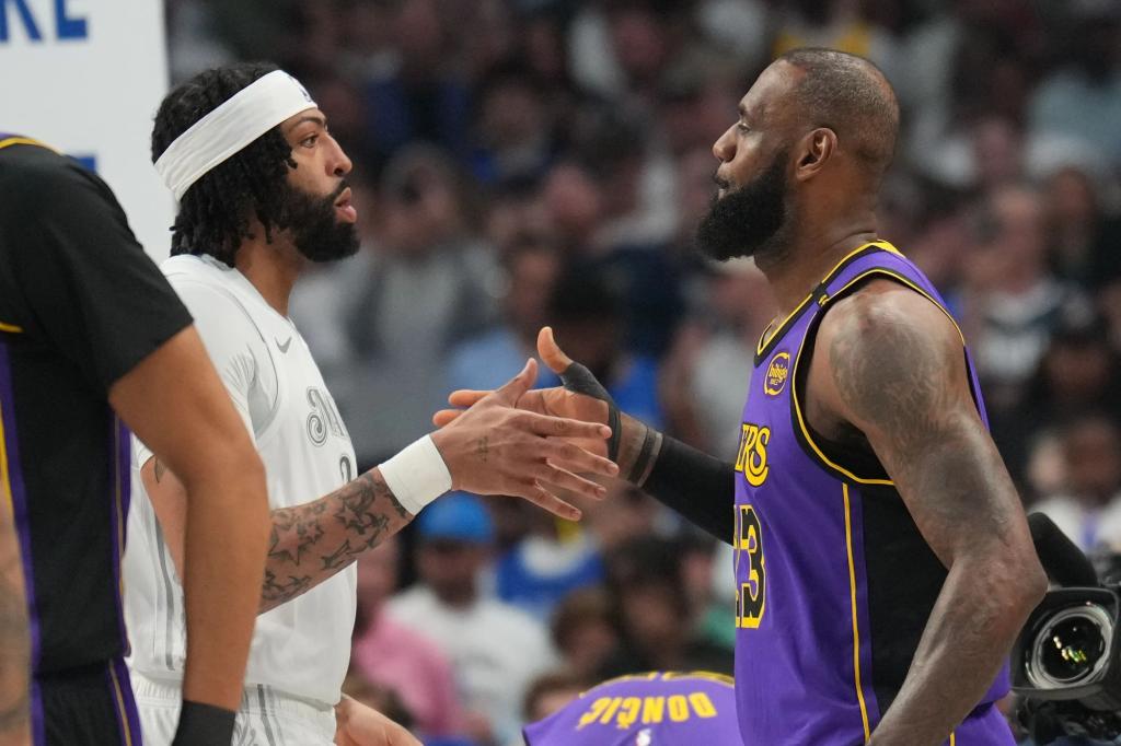 LeBron James Mavericks trade rumors percolating as sportsbook upgrades trade odds