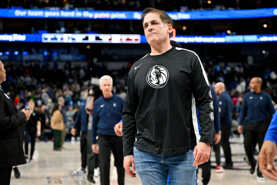 Mark Cuban leaving the court after a Mavericks game.