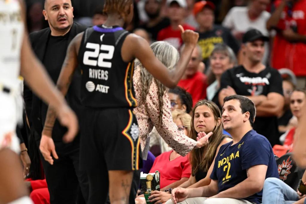 Fan in Caitlin Clark jersey ejected from Fever-Sun game
