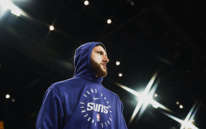 Phoenix Suns Jusuf Nurkić stands on court
