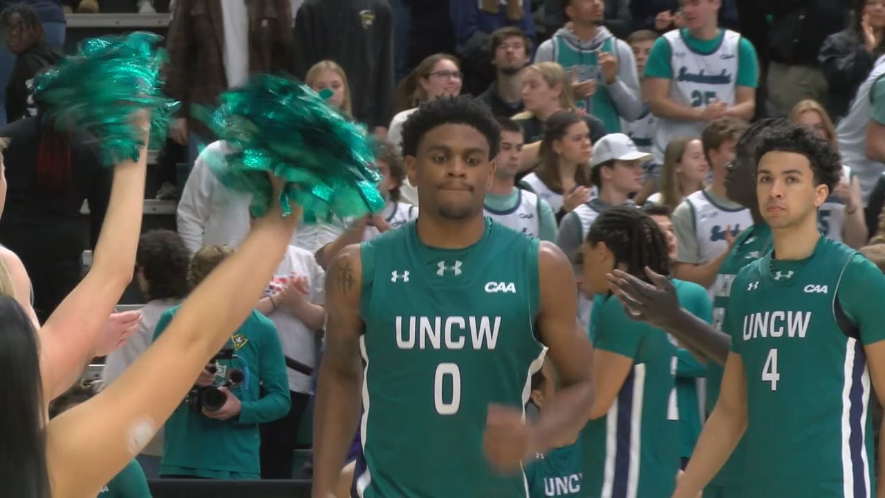 UNCW's Montgomery signs with Memphis Grizzlies' Summer League team