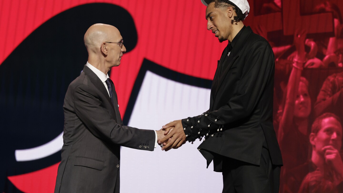 Bulls take 18-year-old Essengue at No. 12. Their Central rivals select older players in 2nd round