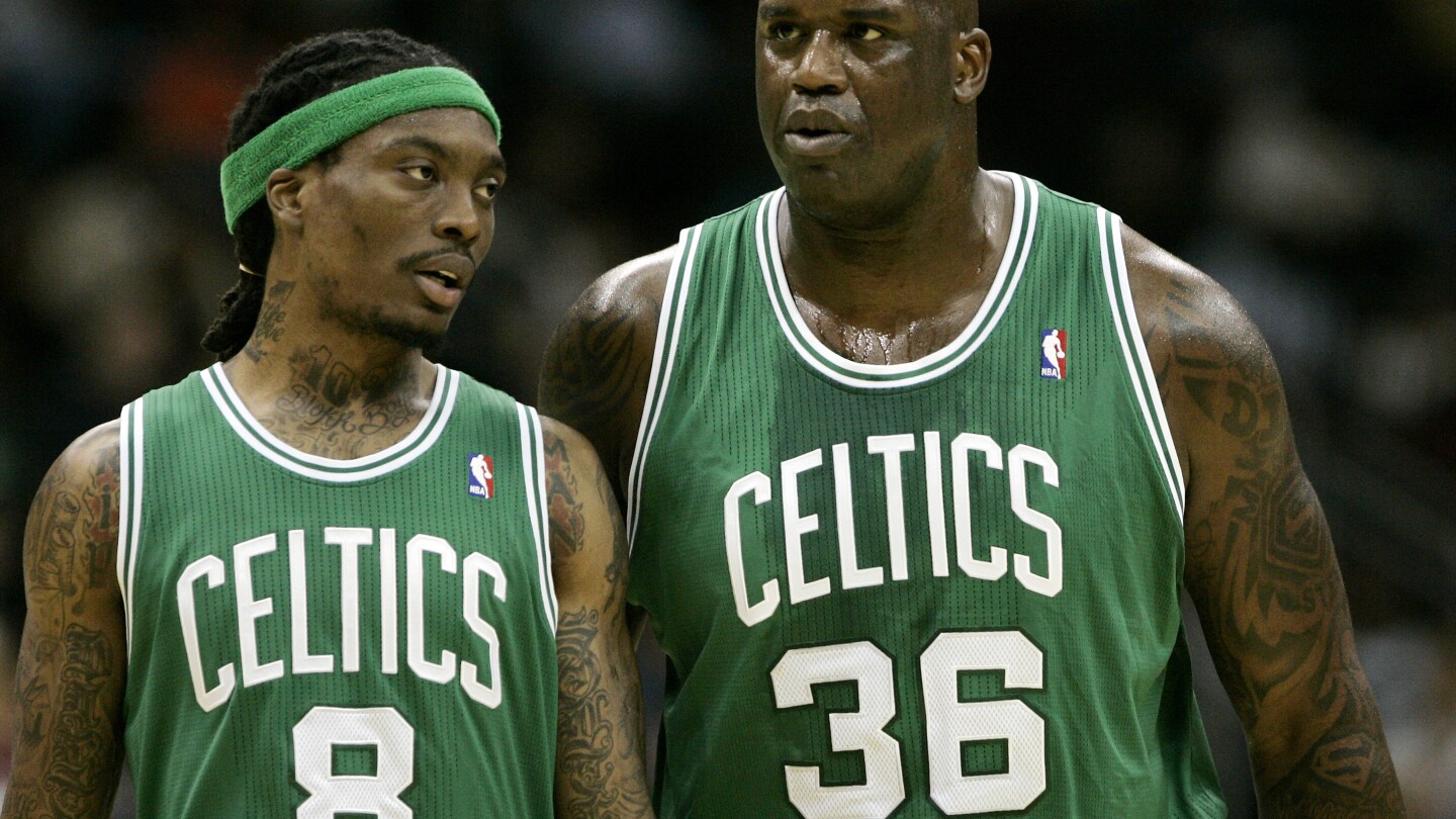 Shaquille O'Neal and the power of refurbishing basketball courts