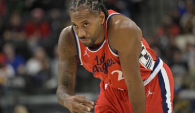 Clippers' Kawhi Leonard leaves team before game in Denver because of wildfires in LA area