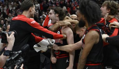 Giddey's halfcourt shot gives Bulls a buzzer-beating win, a night after the Lakers had their own