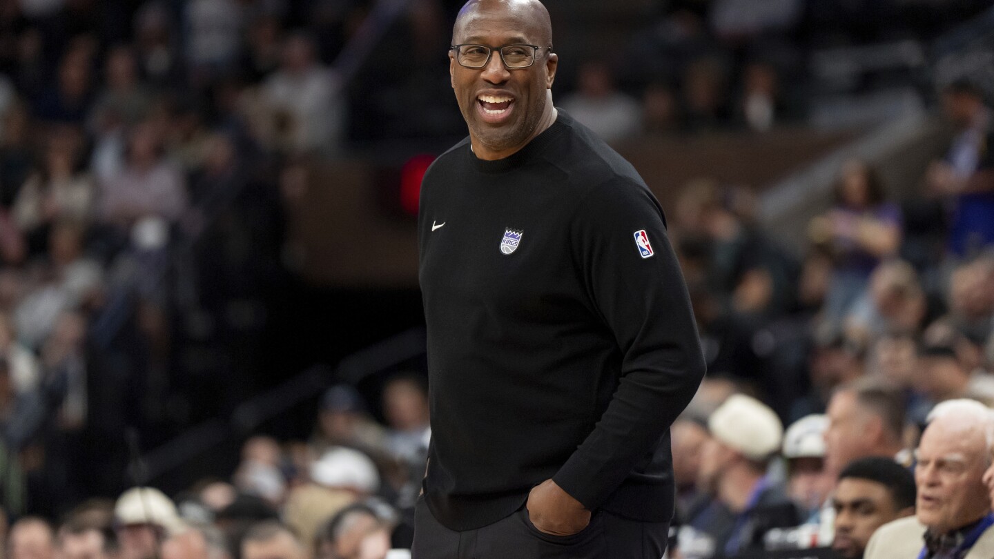 New York Knicks hire Mike Brown as coach