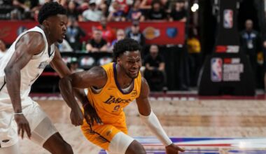 With LeBron James courtside, Bronny puts on a Summer League show