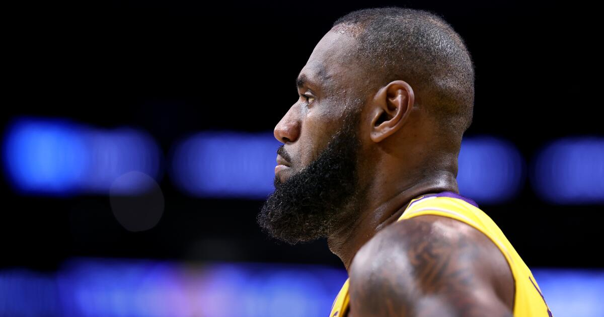 LeBron James (foot) won't play for Lakers against Minnesota