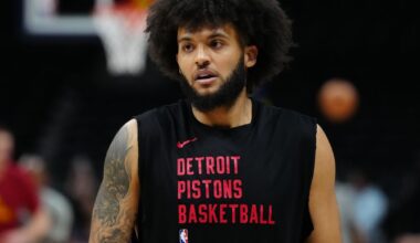 Phoenix Suns take a flier on Isaiah Livers with final two-way spot