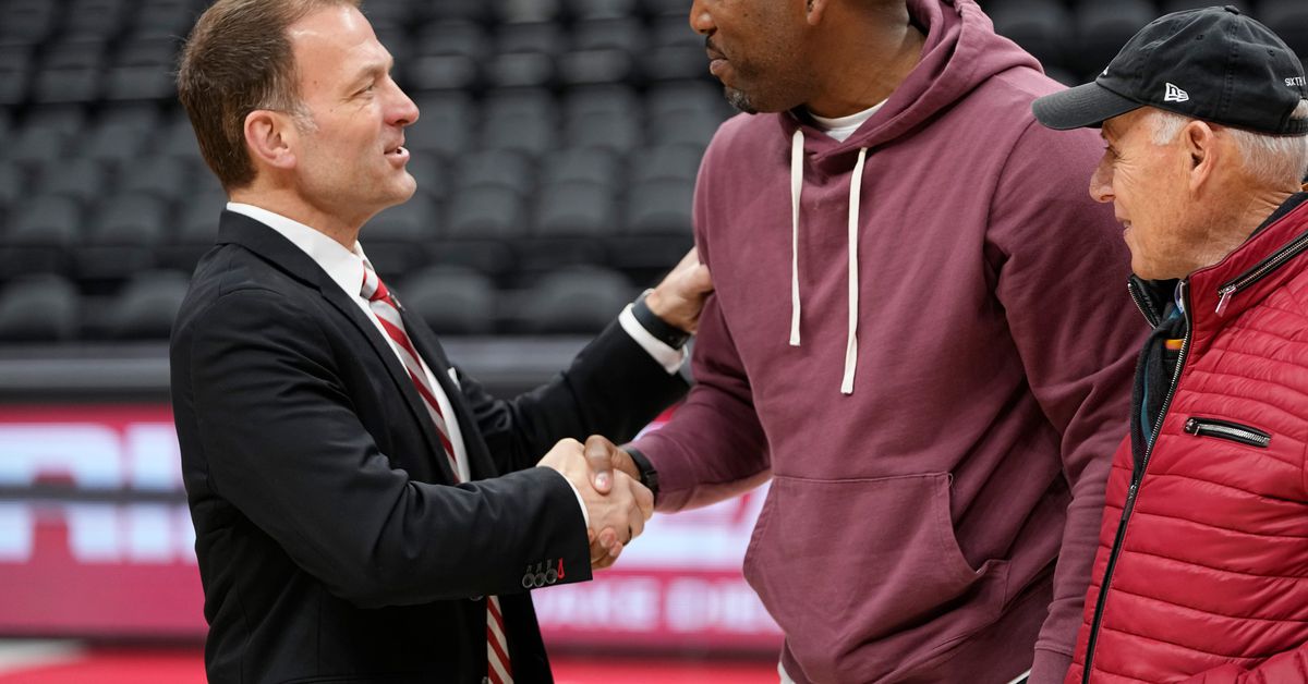 Overanalyzing Ross Bjork’s recent comments about Buckeye basketball