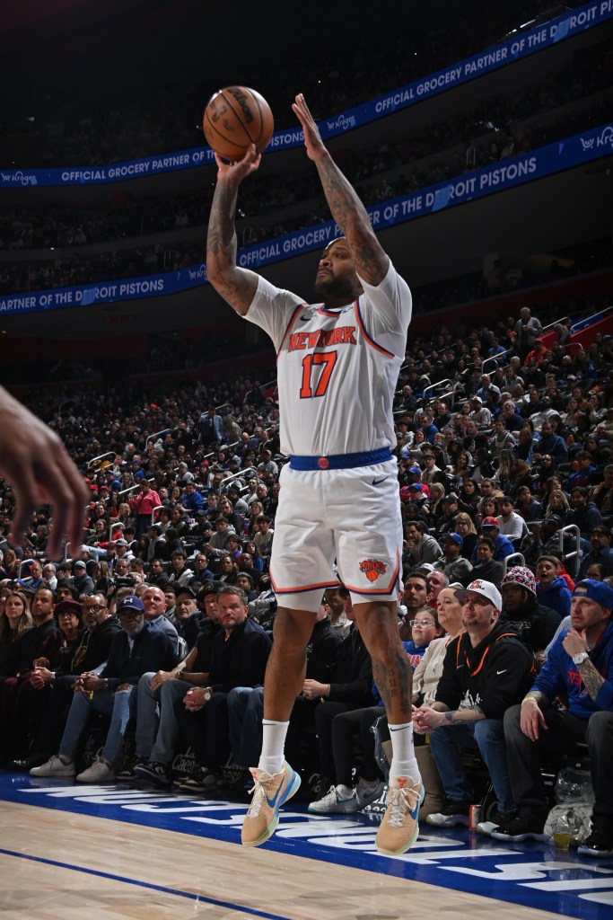 PJ Tucker shoots during the Knicks-Pistons game on April 10, 2025. 