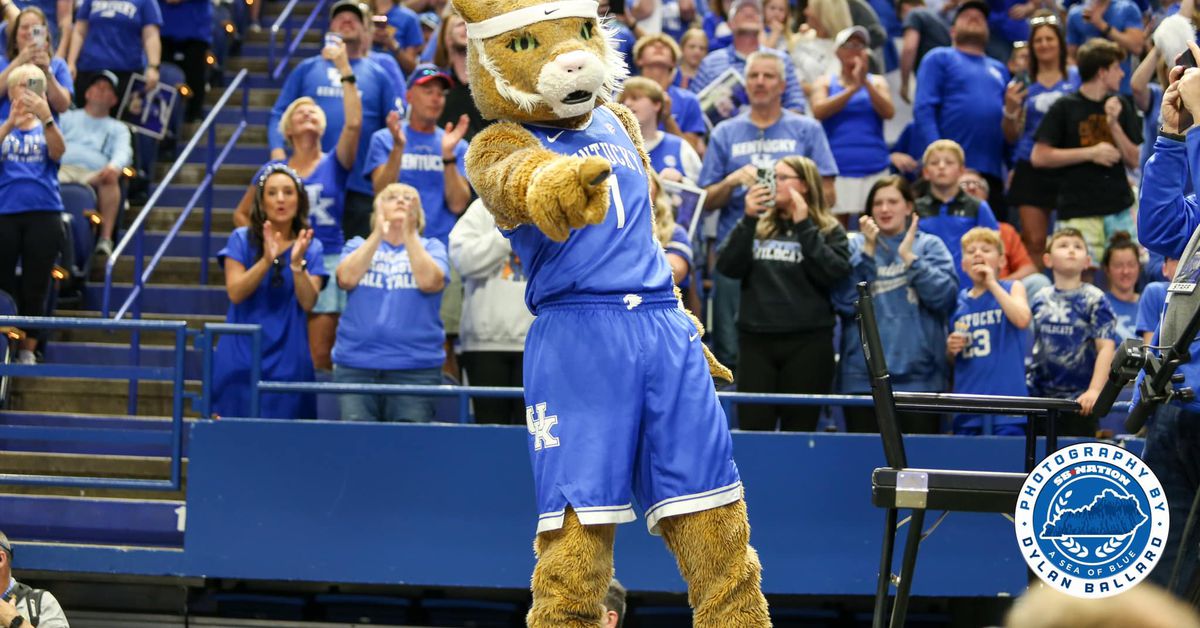 Kentucky Wildcats ranked in the top 15 of USA Today's way-too-early college basketball rankings