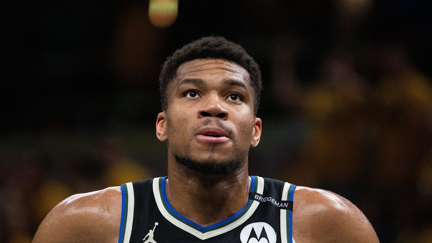 Milwaukee Bucks Send Giannis Antetokounmpo To San Antonio Spurs