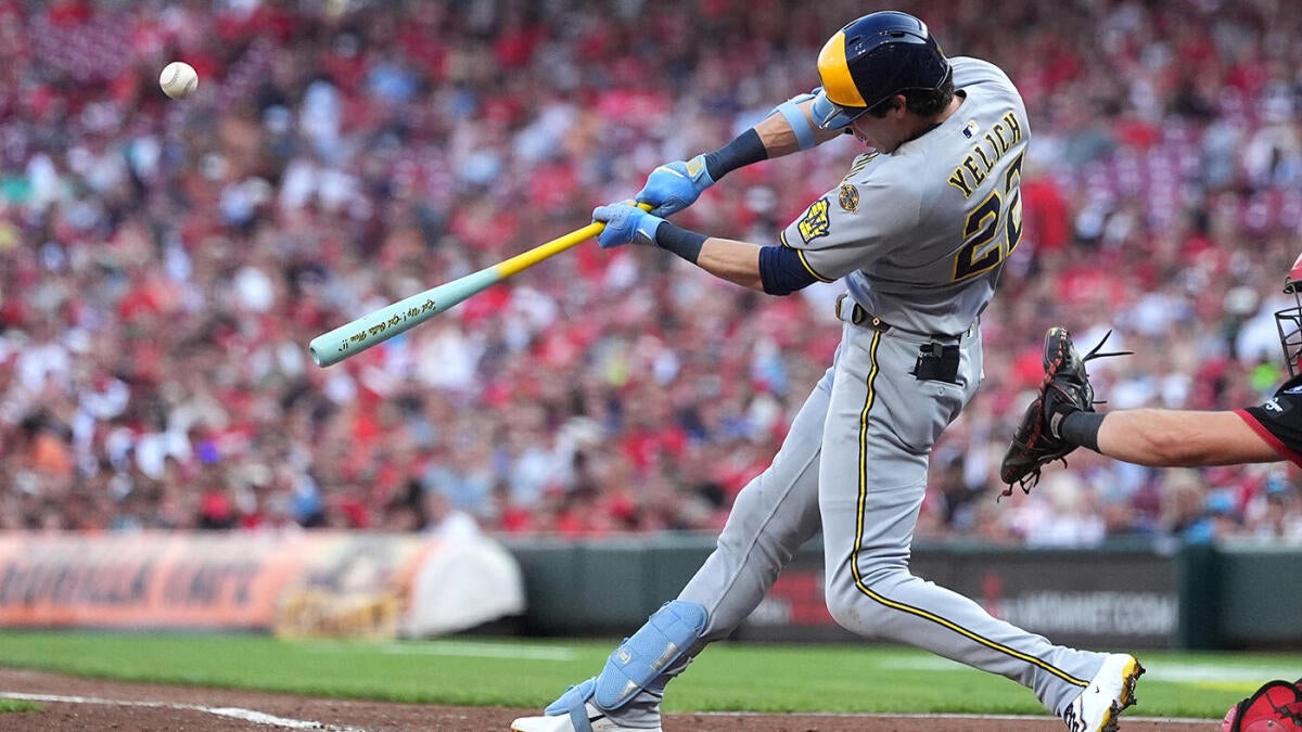 Christian Yelich uses Bob Uecker bat to power Brewers' incredible comeback for 13th straight win