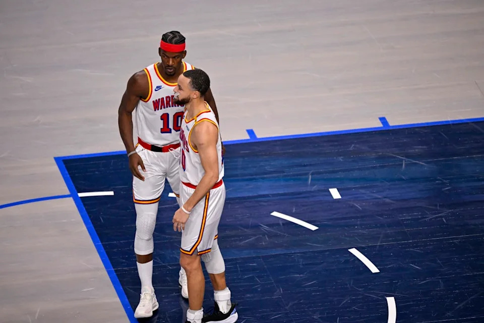 Golden State Warriors forward Jimmy Butler (10) and guard Stephen Curry (30)© Jerome Miron-Imagn Images