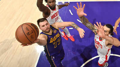 NBA Trade News: Los Angeles Lakers Sign $ 3,507,541 Defensive Center on Exhibit 10 Deal; How It Impacts Title Odds