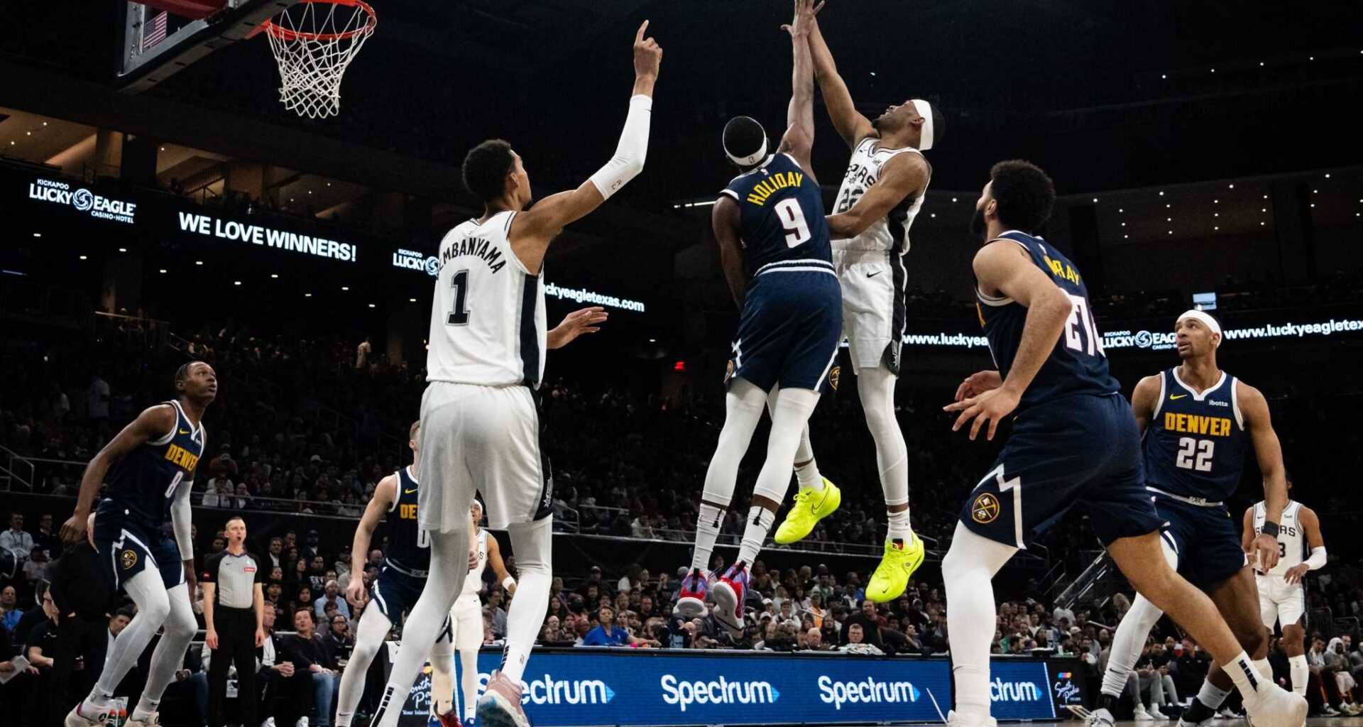 Kevin Durant to return to UT campus; Spurs to host Suns in I-35 series