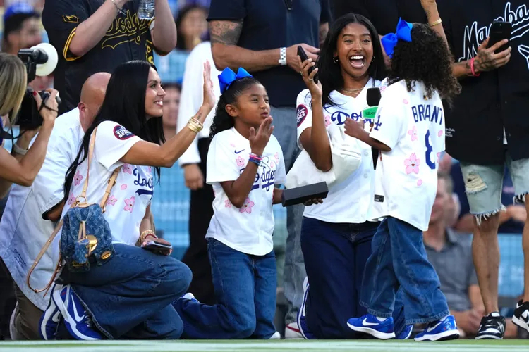 Kobe Bryant’s family honored at Dodgers’ Bobblehead Night celebrating the Lakers legend