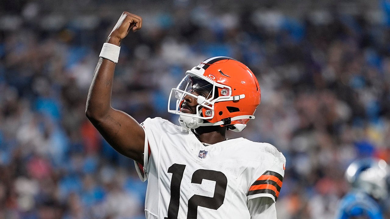 Shedeur Sanders receives LeBron James comparison after Browns game