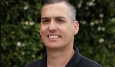 As a player, Jeff Bennett won a Washington big-school state title at Walla Walla and had a college career at Lewis & Clark.