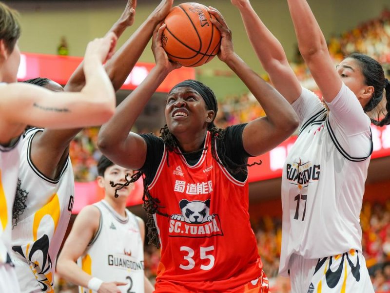 Sichuan caps National Games women