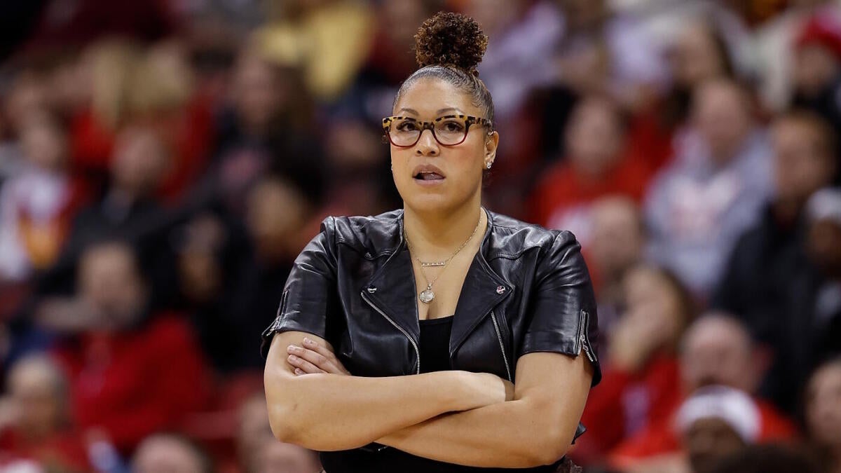 Five ex-Wisconsin women's basketball players sue former coach Marisa Moseley, alleging mental abuse