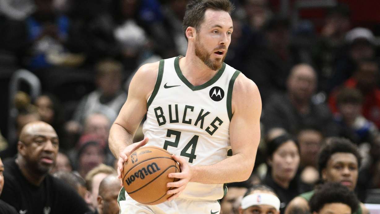 Hornets acquire Connaughton, 2 second-round picks from Bucks for Micic, AP source says