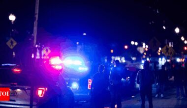 NYC Bronx park shooting: 1 killed, 4 wounded during basketball match; teen girl critically injured after being shot in face | World News