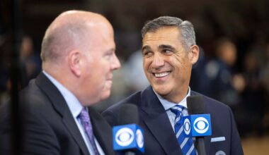 Jay Wright steps away from TV analyst role to focus on Villanova position
