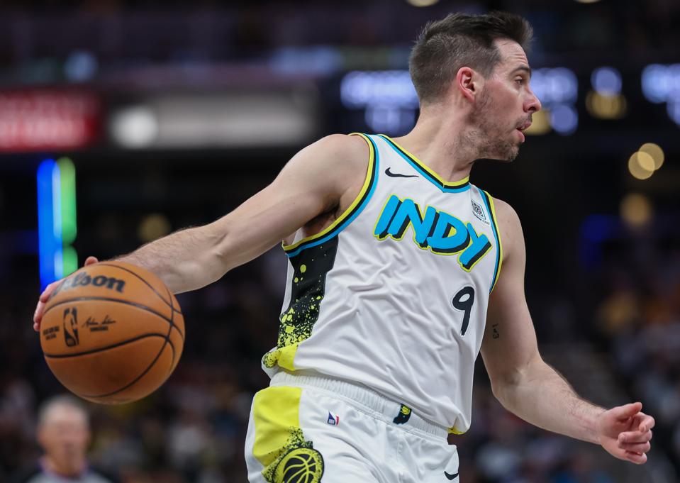 Milwaukee Bucks v Indiana Pacers