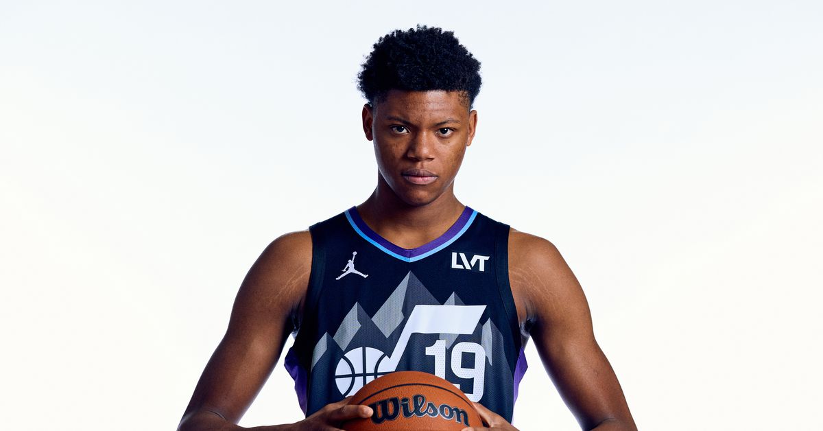 The Utah Jazz reveal new court design, and it’s sensational