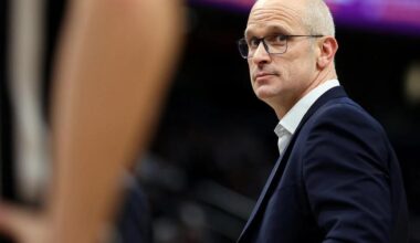 UConn HC Dan Hurley Confesses Why His Dad’s Advice to Leave for Lakers Was Rejected