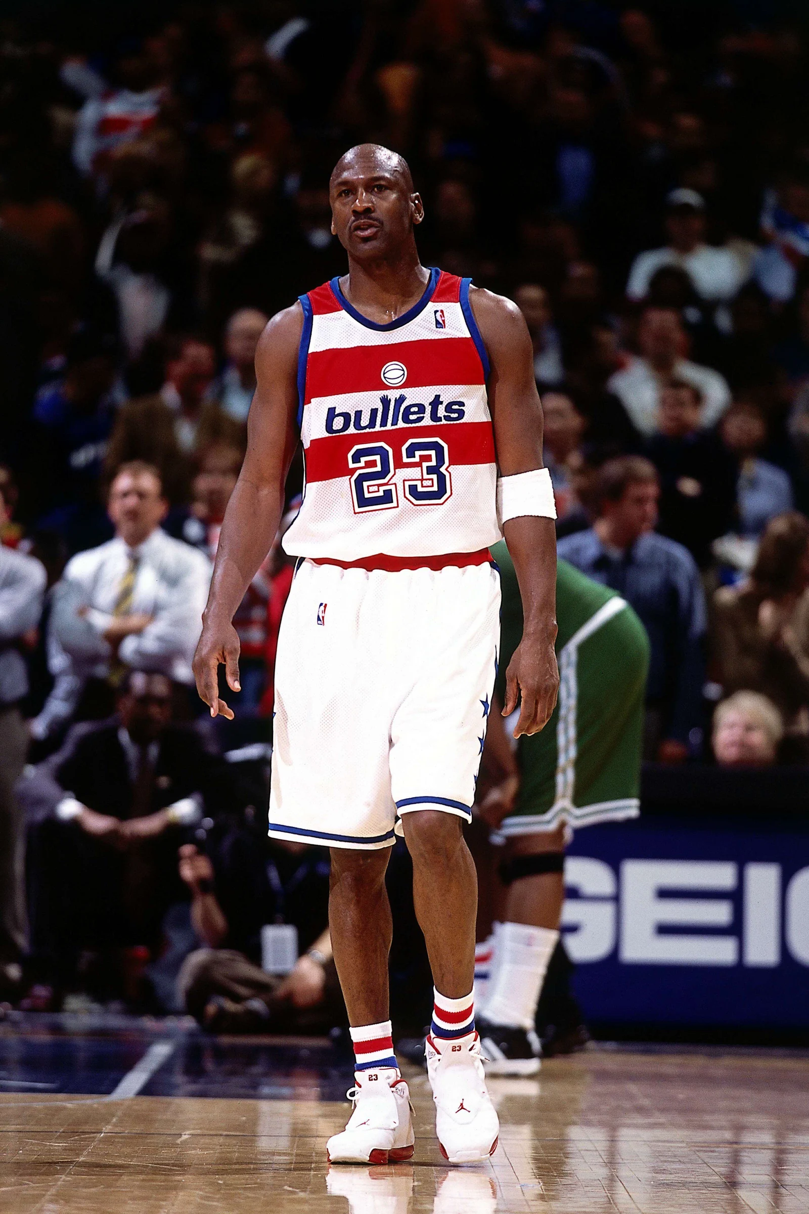 Michael Jordan Air Jordan 18 White Varsity Red in 2002-03