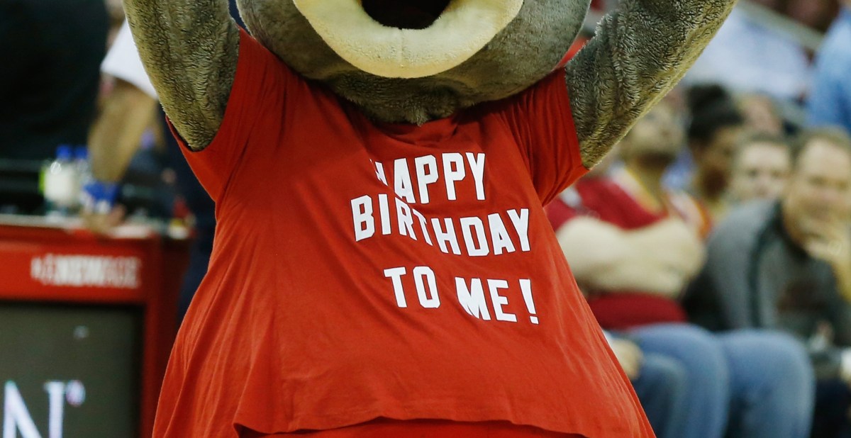 Isiah Thomas is not a candidate to replace Joe Dumars, says Tom Gores spokesman