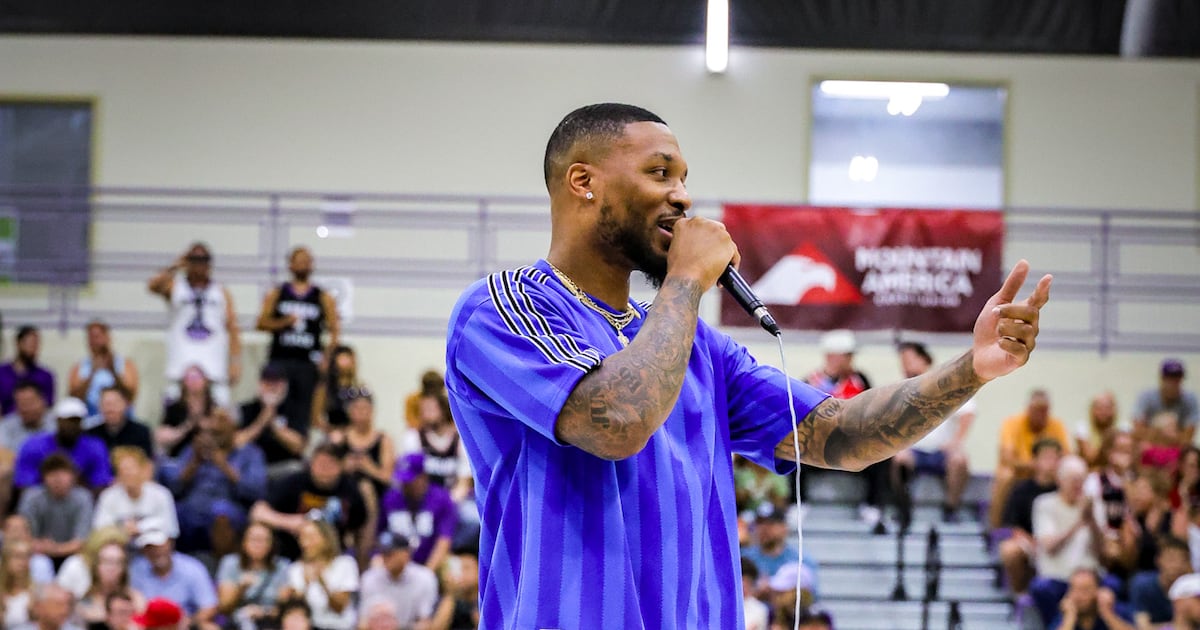 What does a college basketball general manager do? – Deseret News