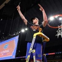 Aussie big man Condon withdraws from NBA Draft for Florida return | National
