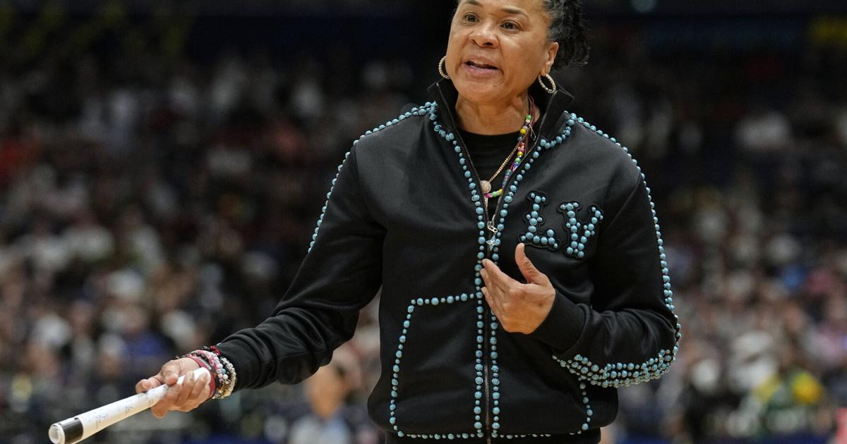 Dawn Staley says she would have left South Carolina for New York Knicks coaching job | Basketball