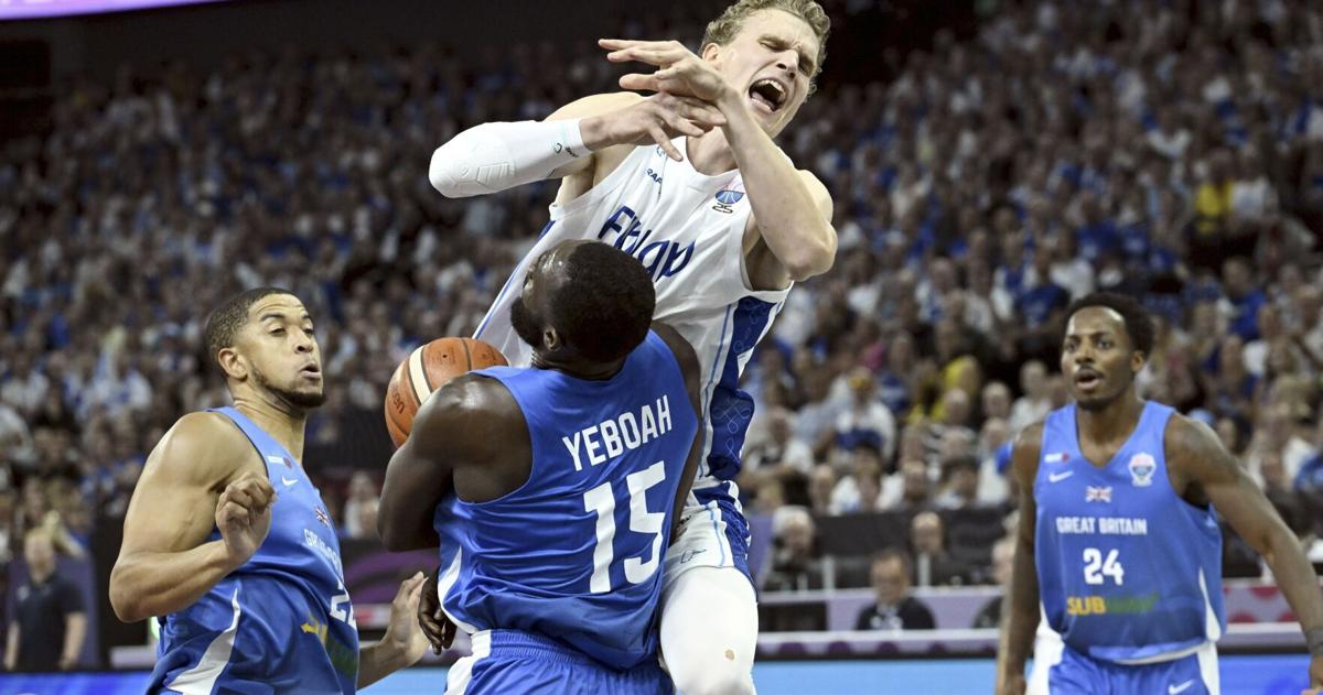 NBA ROUNDUP - The Grand Island Independent