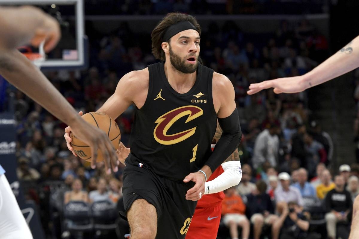 Cavaliers' Max Strus to miss start of season due to foot surgery
