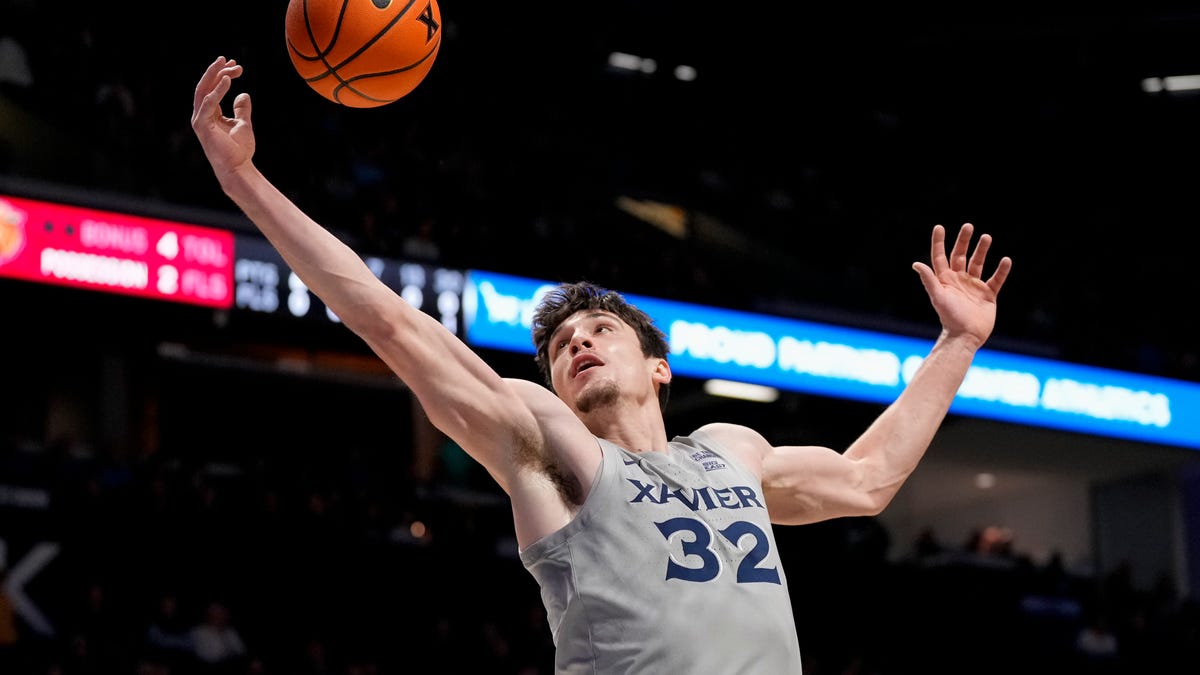 Ex-Xavier star Zach Freemantle signs with LA Clippers