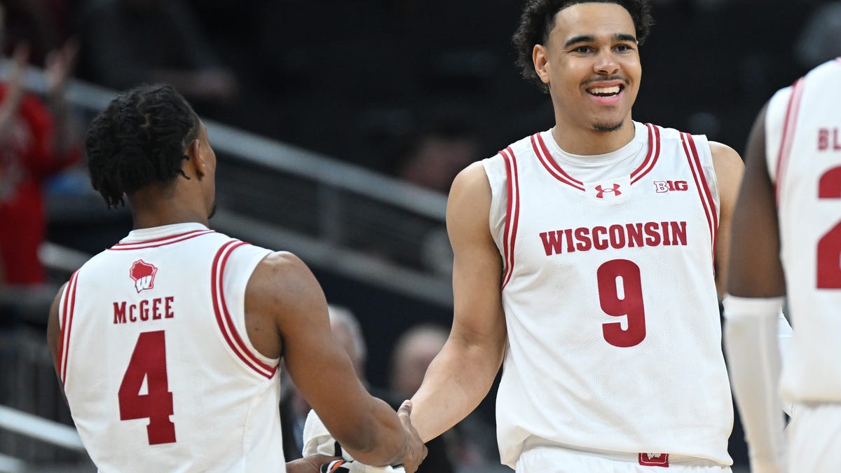 Wisconsin basketball star John Tonje announces Green Bay Packer fandom