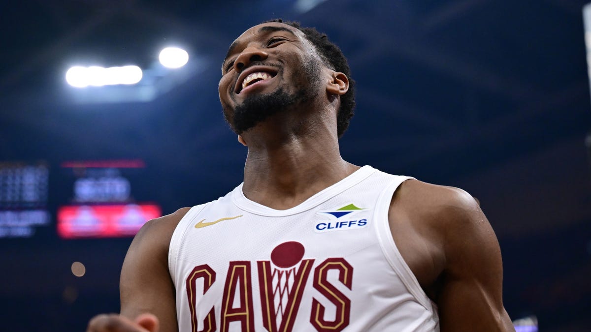 Cavs get marquee Christmas Day game, appearances on ESPN, Peacock