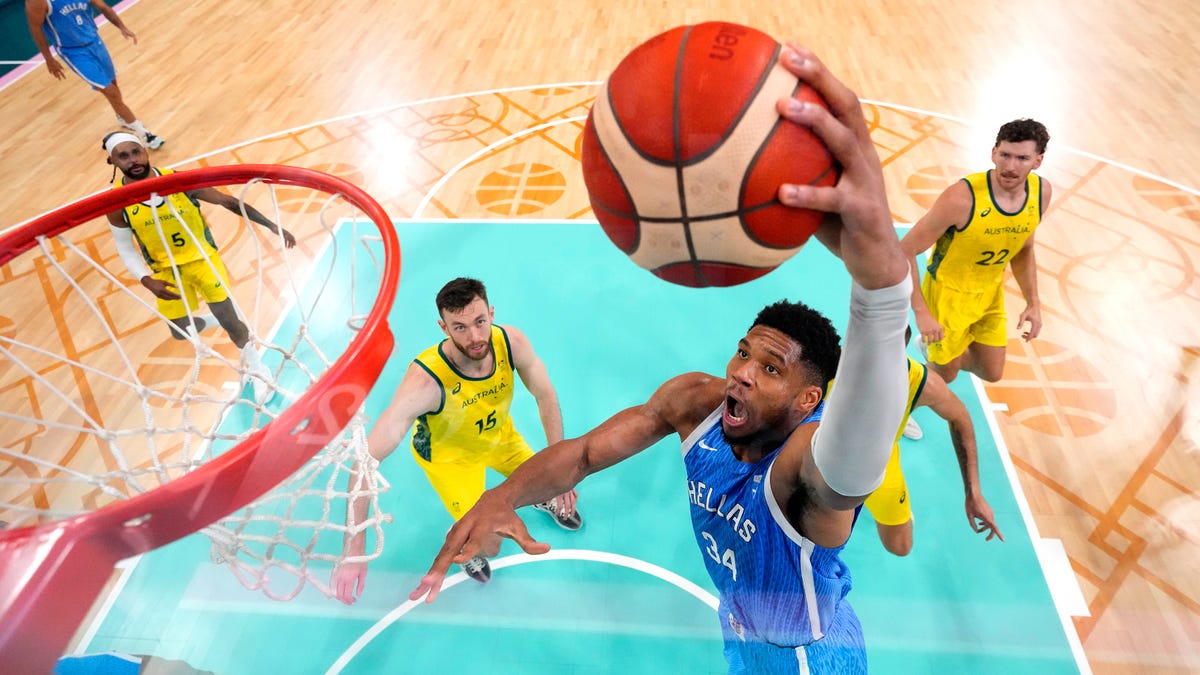 Bucks star Giannis Antetokounmpo will play for Greece in EuroBasket